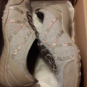 SKECHERS 6 EASY BREATHE TAUPE WOMEN SHOES COOLED
